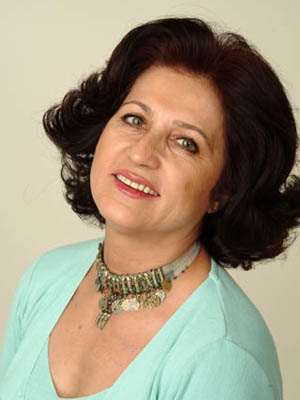 Betül Arım