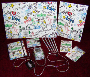 HelloKittyStore-Sesame-BackToSchoolStuff-2006