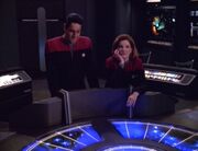 Janeway stellt Chakotay auf die Probe