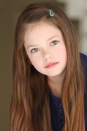 Mackenzie-Foy-aka-Renesmee-Cullen-twilight-series-15910565-300-450