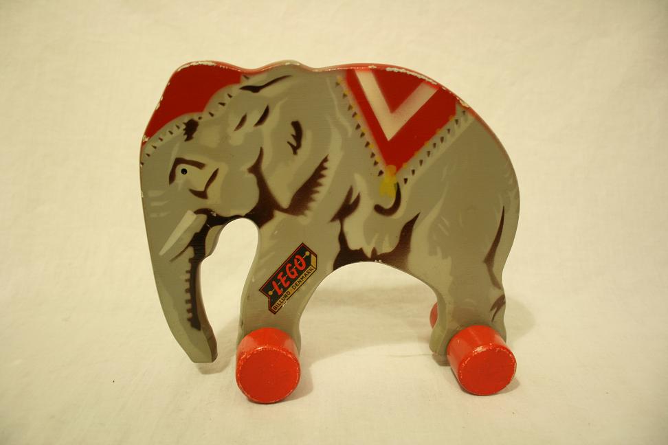 Wooden_lego_elephant6.jpg