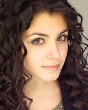 Styling-tips-for-curly-hair-1-