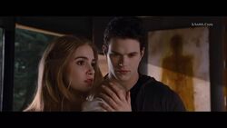 Emmett-Rosalie-Renesmee