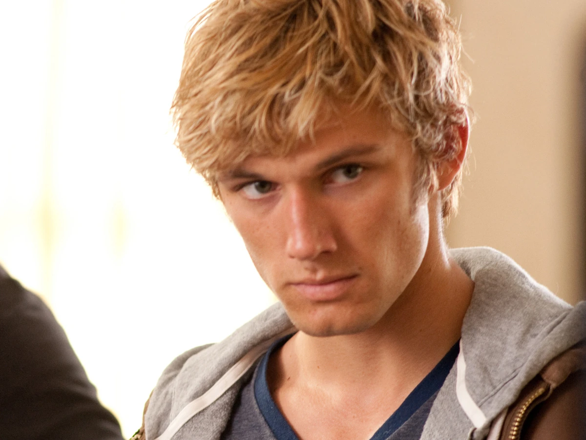 Alex_pettyfer.jpg