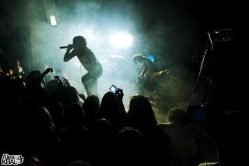 Asking alexandria live 2010
