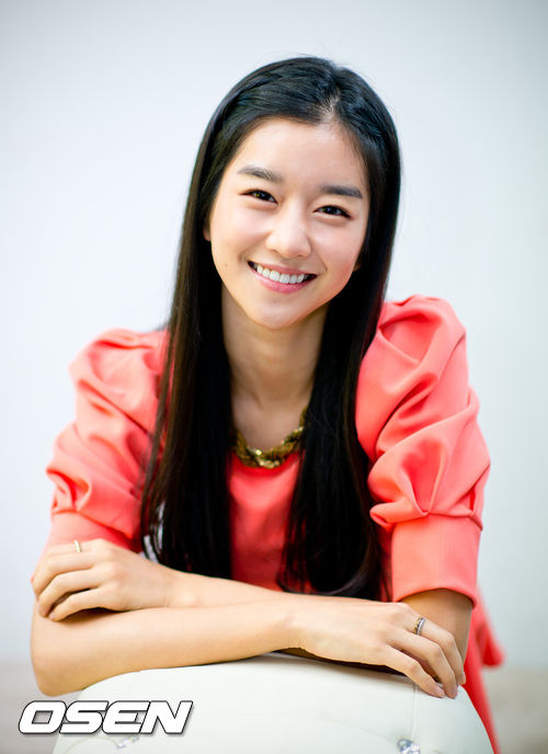 Seo Ye-Ji Bangs : Seo ye ji..South korean actress, a model she begun