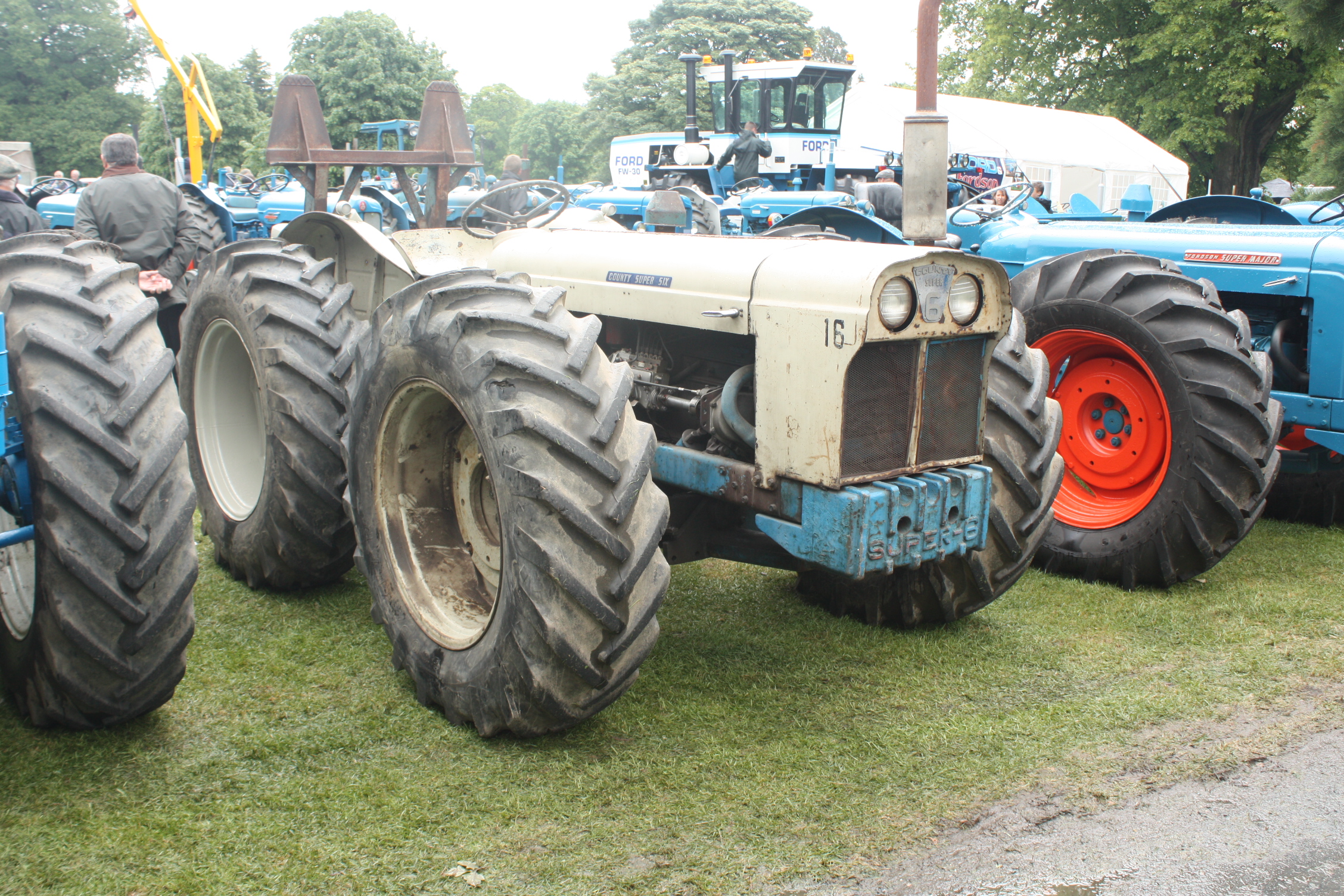 6 County ford super tractor #9